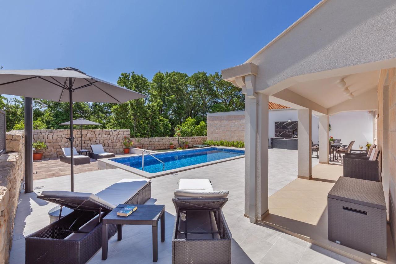 Apartment Holiday Home Doma, Cilipi Near Dubrovnik מראה חיצוני תמונה