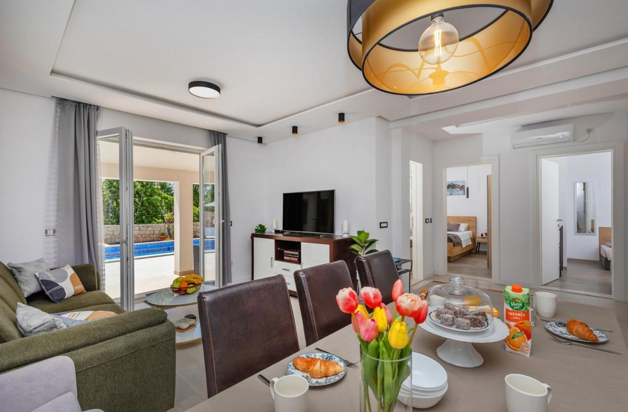 Apartment Holiday Home Doma, Cilipi Near Dubrovnik מראה חיצוני תמונה